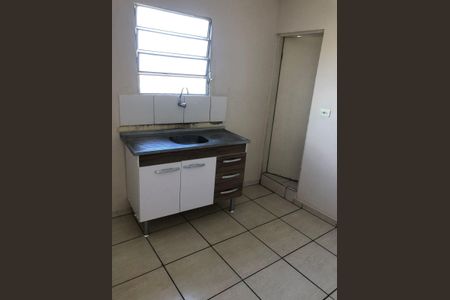 Cozinha de apartamento para alugar com 1 quarto, 35m² em Parque Sao Miguel, São Paulo