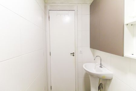 Apartamento à venda com 44m², 2 quartos e sem vaga Apartamento à venda com 44m², 2 quartos e sem vagaBanheiro