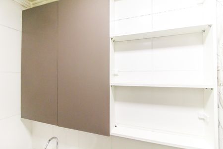 Apartamento à venda com 44m², 2 quartos e sem vaga Apartamento à venda com 44m², 2 quartos e sem vagaBanheiro