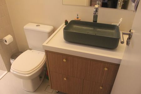 Apartamento à venda com 128m², 3 quartos e 3 vagasBanheiro da Suíte 1