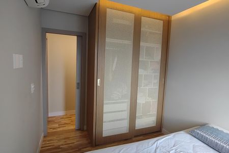 Apartamento à venda com 128m², 3 quartos e 3 vagas Apartamento à venda com 128m², 3 quartos e 3 vagasSuíte 2