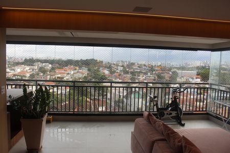 Apartamento à venda com 128m², 3 quartos e 3 vagasVaranda