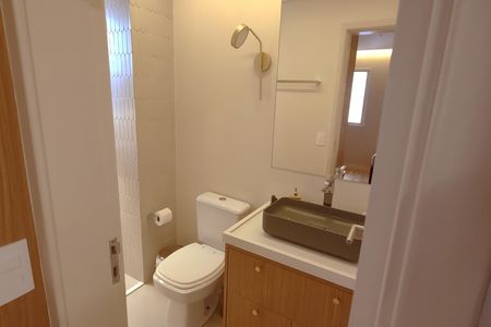 Apartamento à venda com 128m², 3 quartos e 3 vagas Apartamento à venda com 128m², 3 quartos e 3 vagasBanheiro da Suíte 1