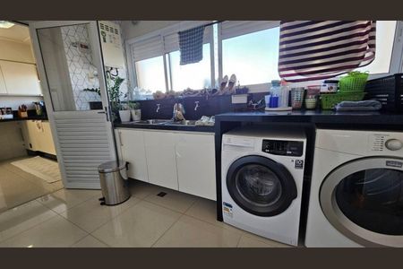 Apartamento à venda com 266m², 4 quartos e 4 vagas