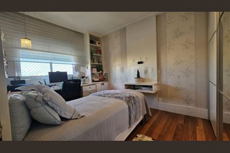 Apartamento à venda com 266m², 4 quartos e 4 vagas