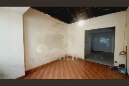Casa à venda com 3 quartos, 220m² em Vila Inglesa, São Paulo