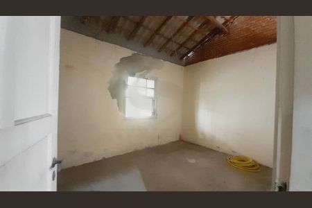 Casa à venda com 3 quartos, 220m² em Vila Inglesa, São Paulo
