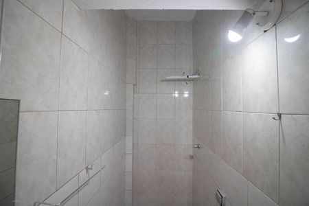 Casa para alugar com 320m², 3 quartos e 2 vagas Casa para alugar com 320m², 3 quartos e 2 vagasBANHEIRO DA ÁREA DE SERVIÇO