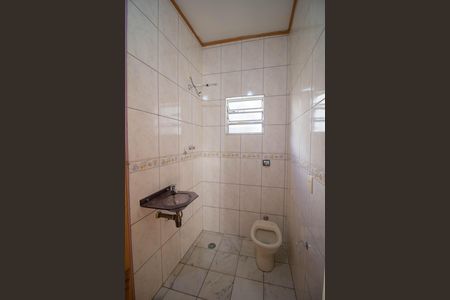 Casa para alugar com 320m², 3 quartos e 2 vagas Casa para alugar com 320m², 3 quartos e 2 vagasCLOSET E BANHEIRO DA SUÍTE
