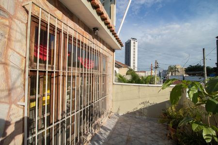 Casa para alugar com 320m², 3 quartos e 2 vagas Casa para alugar com 320m², 3 quartos e 2 vagasVARANDA DA SALA