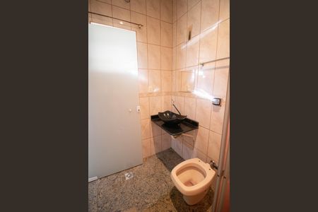 Casa para alugar com 320m², 3 quartos e 2 vagas Casa para alugar com 320m², 3 quartos e 2 vagasBANHEIRO 1