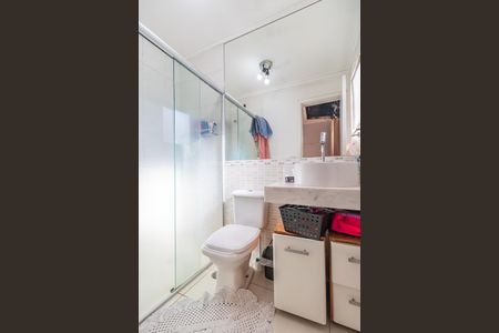 Casa de condomínio à venda com 120m², 4 quartos e 2 vagas Casa de condomínio à venda com 120m², 4 quartos e 2 vagasBanheiro da Suíte
