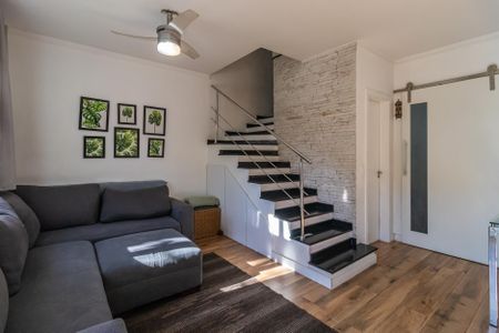 Sala de casa de condomínio à venda com 4 quartos, 120m² em Jardim Regina Alice, Barueri