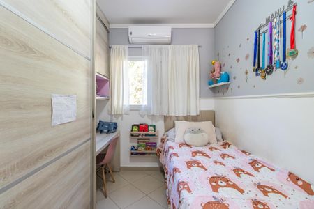 Casa de condomínio à venda com 120m², 4 quartos e 2 vagas Casa de condomínio à venda com 120m², 4 quartos e 2 vagasQuarto 1