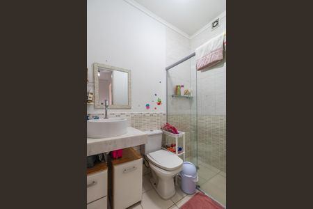 Casa de condomínio à venda com 120m², 4 quartos e 2 vagas Casa de condomínio à venda com 120m², 4 quartos e 2 vagasBanheiro Social