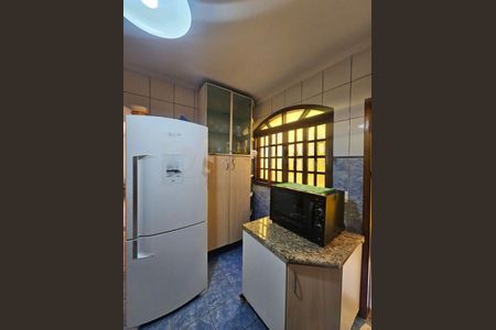 Casa à venda com 170m², 3 quartos e 2 vagas