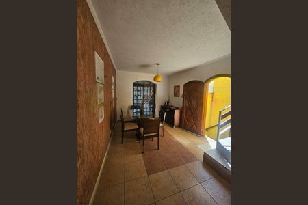 Casa à venda com 170m², 3 quartos e 2 vagas