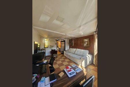 Casa à venda com 3 quartos, 170m² em Vila do Castelo, São Paulo