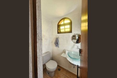 Casa à venda com 170m², 3 quartos e 2 vagas