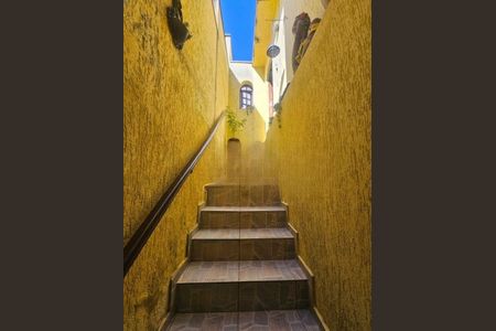 Casa à venda com 170m², 3 quartos e 2 vagas