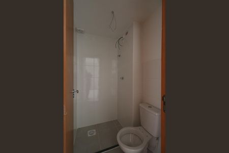 Banheiro de apartamento à venda com 2 quartos, 36m² em Vila Palmares, São Caetano do Sul