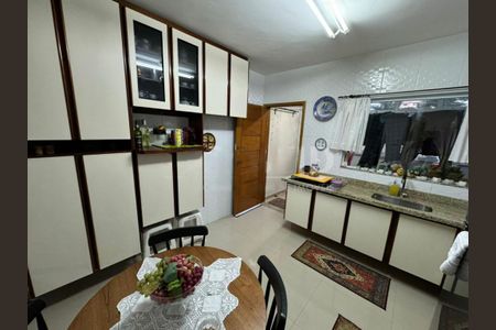 Casa à venda com 119m², 3 quartos e 3 vagas