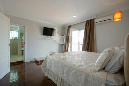 Casa à venda com 240m², 4 quartos e 3 vagas