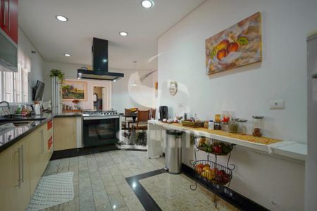 Casa à venda com 240m², 4 quartos e 3 vagas