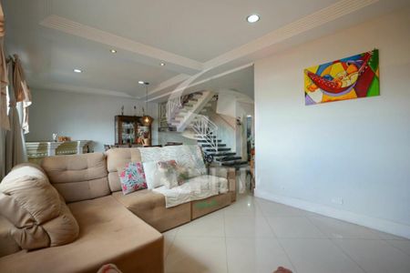 Casa à venda com 240m², 4 quartos e 3 vagas