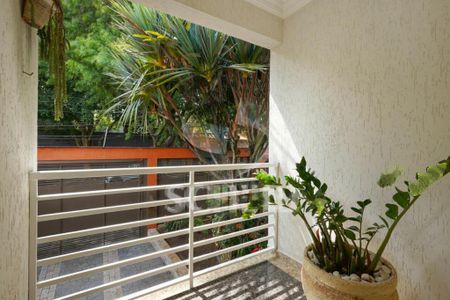 Casa à venda com 240m², 4 quartos e 3 vagas