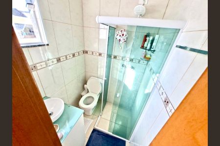 Casa à venda com 80m², 2 quartos e 3 vagasBanheiro 2