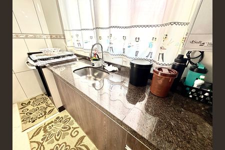 Cozinha - Armários de casa à venda com 2 quartos, 80m² em Vila Rio Branco, São Paulo