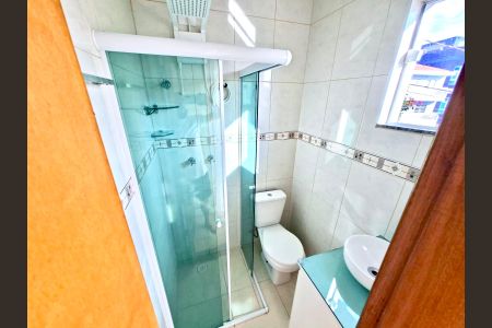 Casa à venda com 80m², 2 quartos e 3 vagasBanheiro 2