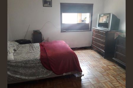 Casa à venda com 4 quartos, 289m² em Jardim Marajoara, São Paulo