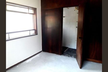 Casa à venda com 4 quartos, 289m² em Jardim Marajoara, São Paulo