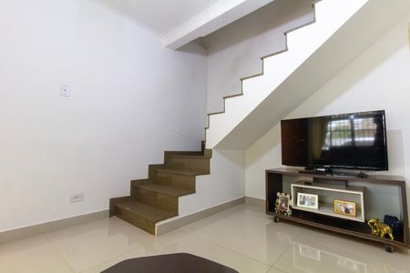 Casa à venda com 115m², 3 quartos e 2 vagasSala