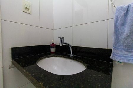 Casa à venda com 115m², 3 quartos e 2 vagasBanheiro 1