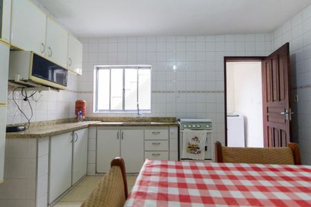 Casa à venda com 115m², 3 quartos e 2 vagasCozinha 2