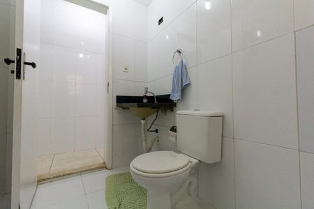Casa à venda com 115m², 3 quartos e 2 vagasBanheiro 1