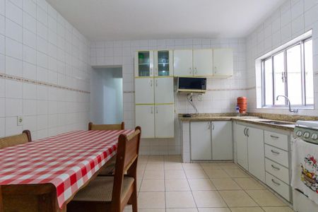 Casa à venda com 115m², 3 quartos e 2 vagasCozinha 2