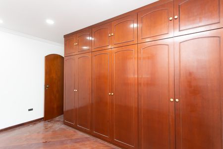 Casa para alugar com 248m², 3 quartos e 6 vagas Casa para alugar com 248m², 3 quartos e 6 vagasQuarto 2