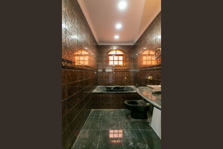 Casa para alugar com 248m², 3 quartos e 6 vagas Casa para alugar com 248m², 3 quartos e 6 vagasBanheiro da Suíte