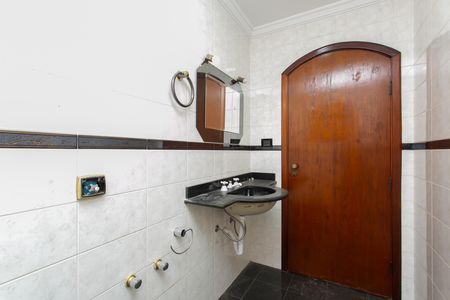 Casa para alugar com 248m², 3 quartos e 6 vagas Casa para alugar com 248m², 3 quartos e 6 vagasBanheiro 2