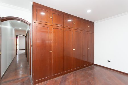 Casa para alugar com 248m², 3 quartos e 6 vagas Casa para alugar com 248m², 3 quartos e 6 vagasQuarto 2