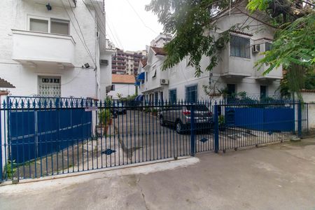 Apartamento à venda com 180m², 3 quartos e 1 vagaFachada