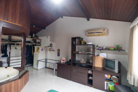 Apartamento à venda com 180m², 3 quartos e 1 vagaSuíte 