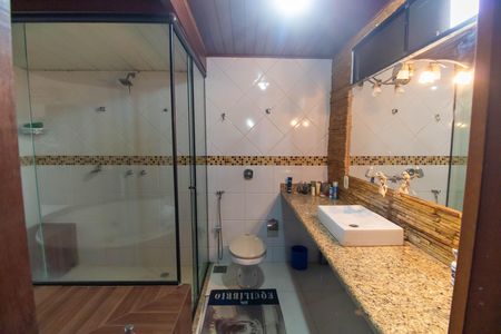 Apartamento à venda com 180m², 3 quartos e 1 vagaBanheiro da Suíte