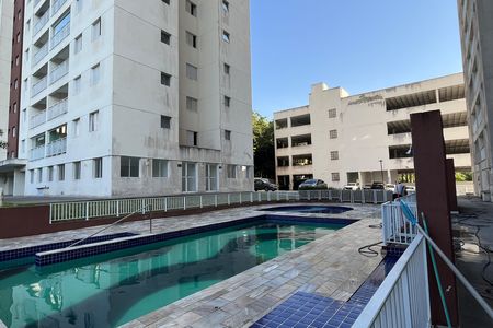 Apartamento para alugar com 51m², 2 quartos e 1 vagaÁrea comum - Piscina