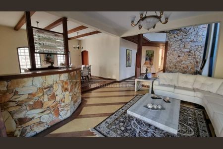 Casa à venda com 4 quartos, 450m² em Jardim Marajoara, São Paulo