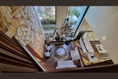 Casa à venda com 4 quartos, 450m² em Jardim Marajoara, São Paulo